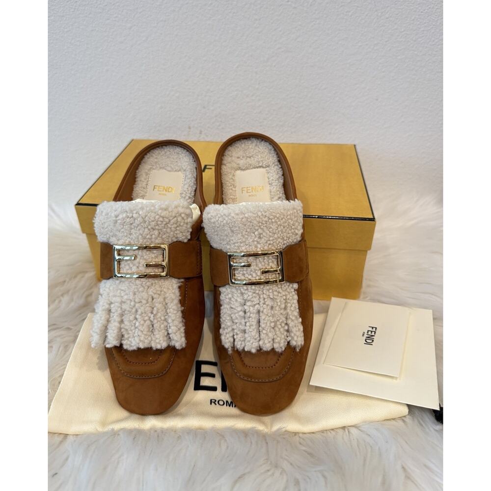 FENDI Baguette Sheepskin Shearling Fur FF Feel Slide Sandal Mule Sadot Flat